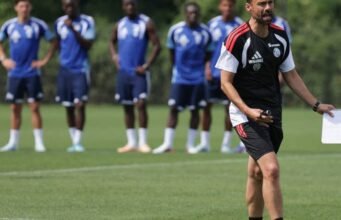 Ligue 1. Tại Racing Club de Strasbourg, cách xử lý năng động của Hugo Oliveira