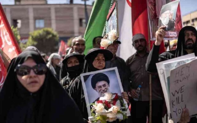 Mỹ tấn công Iran ngày thứ ba, sẽ áp dụng