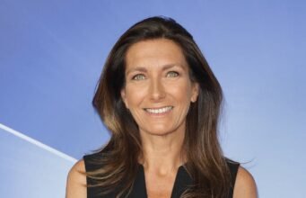 Anne-Claire Coudray rạng rỡ ở tuổi 49: “liều thuốc” giúp cô duy trì làn da rạng rỡ