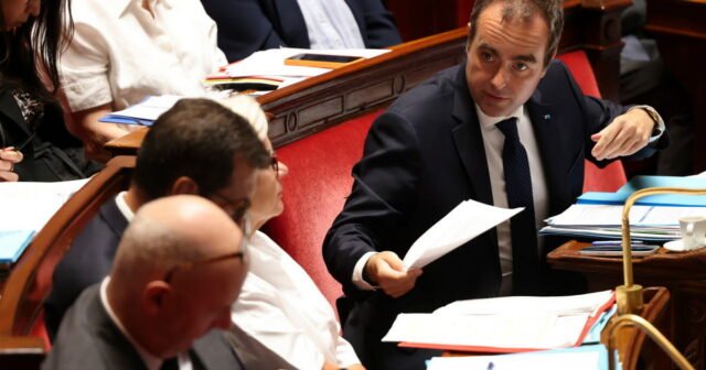 Sébastien Lecornu sẽ chuyển vấn đề này lên Hội đồng