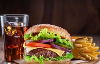 Burger King sa thải nhân viên do tình trạng khẩn cấp về y tế: quy định của tòa án