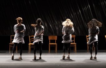 “Rosas danst Rosas” của Anne Teresa De Keersmaeker