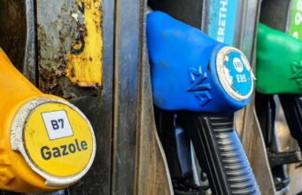 Giá dầu diesel: tại sao nó lại vượt mốc 2 euro