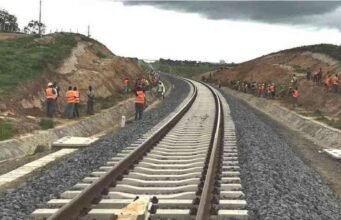 Bang lặp lại những sai lầm đắt giá về bí mật và nợ nần khi mở rộng SGR tới Malaba