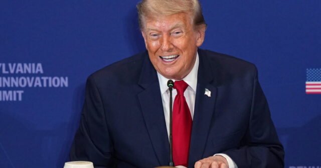 Trực tiếp World Cup 2026. Trump trong trận chung kết,