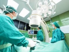 Đó là cơn ác mộng: sau ca phẫu thuật mắt cá chân, cô gái 17 tuổi bị gãy 4 chiếc răng tại phòng khám Saint-Martin-Boulogne