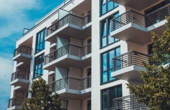 Tại sao Paris sẽ tăng gấp đôi thuế đối với 150.000 căn nhà bỏ trống từ năm 2027