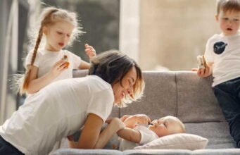 Làm mẹ mà không phải hy sinh sự nghiệp, có được không?