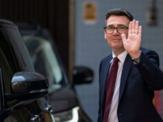 Vương quốc Anh. Andy Burnham, “Vua phương Bắc”, được Charles III bổ nhiệm làm Thủ tướng