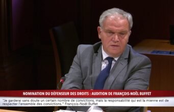 François-Noël Buffet đảm bảo sẽ thực hiện sứ mệnh của mình với “quyền lực và sự độc lập”, cánh tả bày tỏ “mối quan ngại” của mình