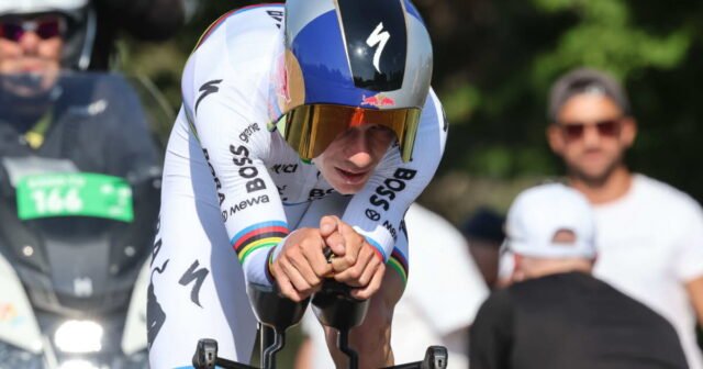 Tour de France 2026. Evenepoel bay đi, Lipowitz nằm trên