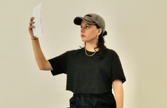 “Tôi nghĩ rạp hát là một loại trò tiêu khiển tư sản”