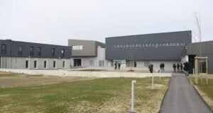 Haut-Rhin. Một tù nhân làm bị thương 5 lính canh ở Mulhouse: ba năm tù