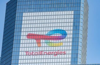 TotalEnergies lại tăng gấp đôi lợi nhuận ròng