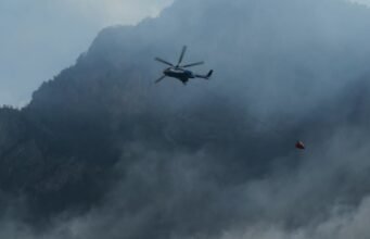 Hautes-Alpes. Cháy ở Écrins: 460 ha đã được che phủ, hy vọng vào cuối tuần này