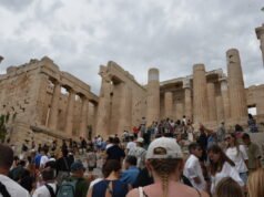 không có gì tốt đẹp ở Acropolis của Athens