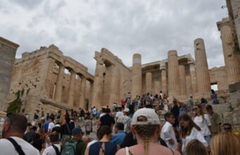 không có gì tốt đẹp ở Acropolis của Athens