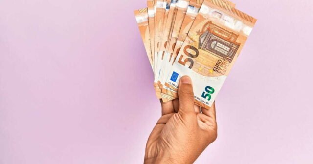 Một cư dân Toulouse trả Nhà nước 50 euro mỗi