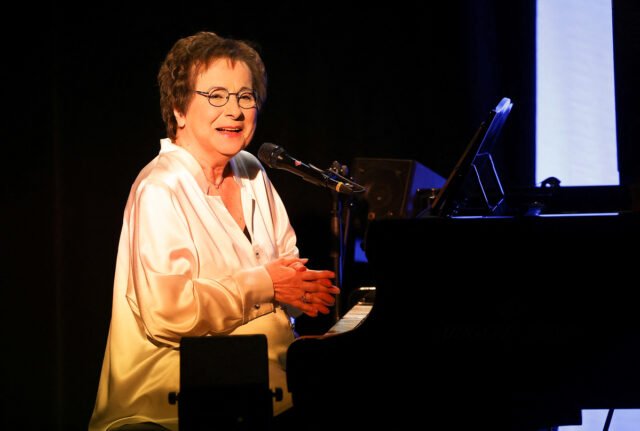 Cái chết của Marie-Paule Belle: Serge Lama “không thể đi