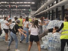 sự hào phóng bất ngờ dành cho những người bị ảnh hưởng bởi trận cháy lớn