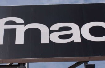 Người Pháp có tiết kiệm quá nhiều không? Ông chủ của Fnac-Darty coi đây là nguyên nhân khiến doanh số sụt giảm