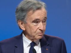 Các doanh nghiệp. “Đi bán giấy”: Bernard Arnault phủ nhận mọi “vết nứt” trong gia đình