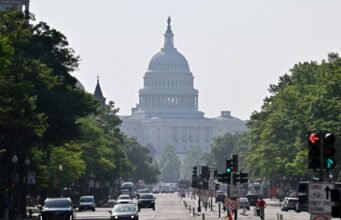 Washington chuẩn bị đóng cửa vào mùa hè