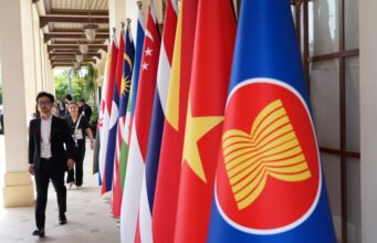 ASEAN không cần tách rời. Điều này đòi hỏi khả năng phục hồi phối hợp.