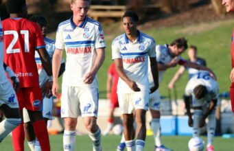 Bóng đá. Phản lưới nhà, đá hỏng… Bị Blackburn đánh bại, Racing Club de Strasbourg vẫn còn cách xa mục tiêu