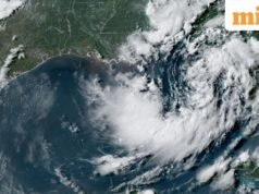 Cảnh báo Bão nhiệt đới được ban hành cho Florida Panhandle khi Fausto mạnh lên trên Vịnh Mexico