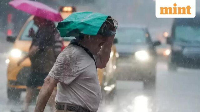 Cảnh báo lũ quét ở New York: Mưa xối xả