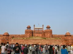 Cảnh giác cao độ được nâng lên ở Delhi sau lời kêu gọi đe dọa cho nổ tung Pháo đài Đỏ, sau đó hóa ra là một trò lừa bịp