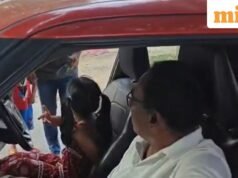 Cảnh sát Telangana bị đình chỉ vì để cháu gái sáu tuổi lái ô tô để lập kỷ lục Guinness thế giới | Video lan truyền