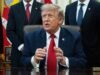 Chiến tranh Iran: Donald Trump tái lập lệnh phong tỏa eo biển Hormuz, đánh bom tiếp tục