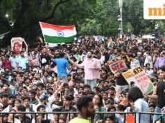 Cuộc biểu tình TRỰC TIẾP của Jantar Mantar CJP: Nadda và Jitendra Singh đến thăm Wangchuk tại Bệnh viện Medanta