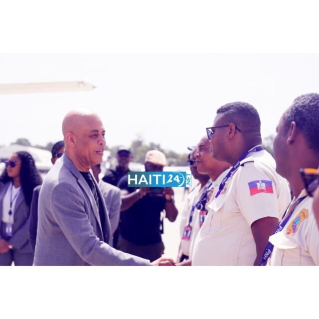 Cựu Tổng thống Michel Joseph Martelly đã trở lại HaitiTin