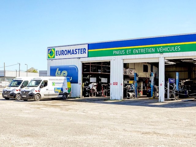Euromaster củng cố mạng lưới của mình với hai thương