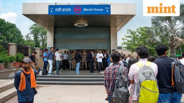 Ga tàu điện ngầm Delhi hôm nay mở cửa? DMRC