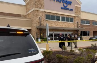 Hai người bị thương nặng sau vụ nổ súng tại cửa hàng Kroger ở ngoại ô Houston, Texas