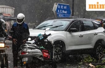 IMD đưa ra cảnh báo đỏ cho Mumbai, dự báo mưa lớn và gió mạnh; BMC kêu gọi người dân ở nhà
