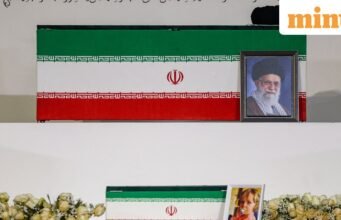 Iran bắt đầu tang lễ Ali Khamenei, nhưng với giá nào? Các công ty ‘buộc phải trả tiền’ cho thực phẩm, súp, trà – báo cáo