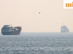 Iran cho biết tàu chở dầu Ấn Độ đã quay lưng lại với hành lang Omani do Mỹ hậu thuẫn ở eo biển Hormuz