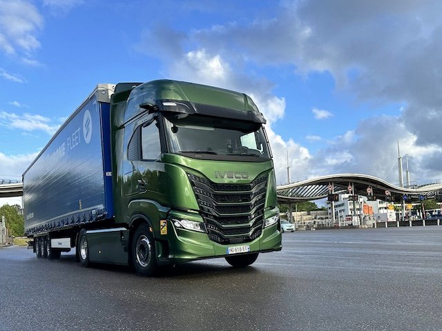 Iveco và Petronas gia hạn hợp tác đến năm 2032