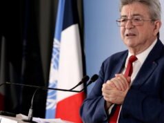Jean-Luc Mélenchon chỉ trích việc kết thúc trò chơi vật lý trên PlayStation