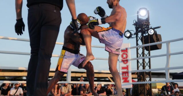 Kickboxing. Xuất hiện với tư cách Captain America, tham gia