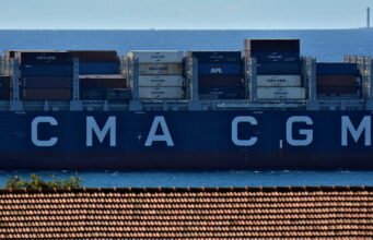 Kinh tế. CMA CGM của Pháp mua hoạt động hậu cần Bắc Mỹ từ FedEx