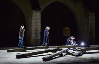 Lễ hội Avignon: “Che dolore terribile è l’amore”, ký ức chính trị ở vùng biển khó khăn