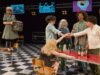 Lễ hội Avignon: “Mọi thứ phải đi” của Forced Entertainment, một bộ phim khoa học viễn tưởng đang suy tàn trong một tương lai bị AI nuốt chửng