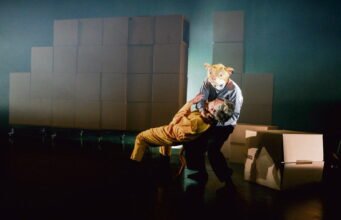 Lễ hội Avignon: “The Last Hamlet”, phiên bản điên rồ của vở kịch được dàn dựng nhiều nhất thế giới