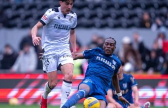 Ligue 1. Sau vụ chuyển nhượng Ibrahima Ba bị hủy bỏ, người đại diện của cầu thủ này tố cáo Racing Club de Strasbourg